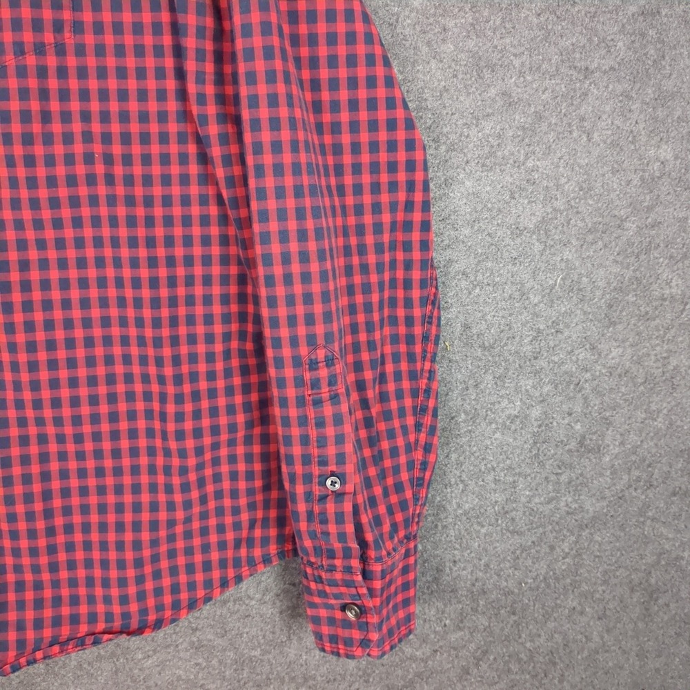 American Eagle Mens Classic Fit Gingham Button Down Shirt Red Navy Blue Large - Picture 4 of 11